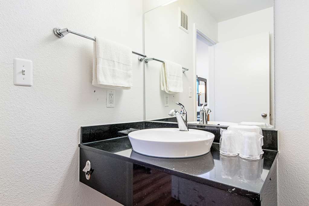 Motel 6 Corpus Christi TX Northwest - photo 17