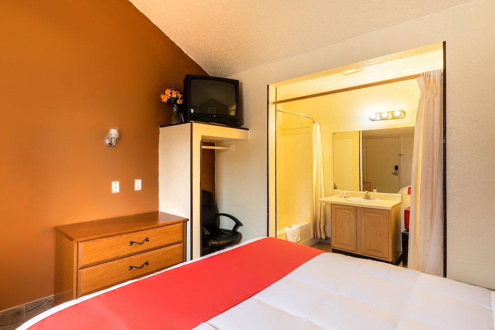 OYO Hotel Decatur TX Hwy 287 Northwest - photo 17