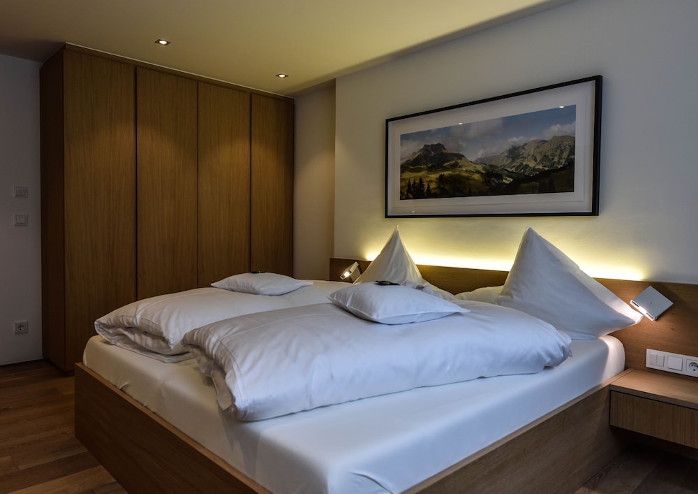 Balma Restaurant Suites - carbon neutral hotel in Lech