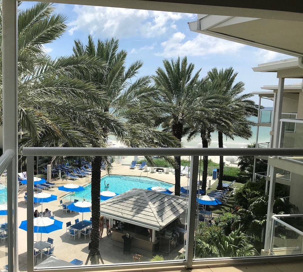 Edgewater Beach Hotel - photo 81