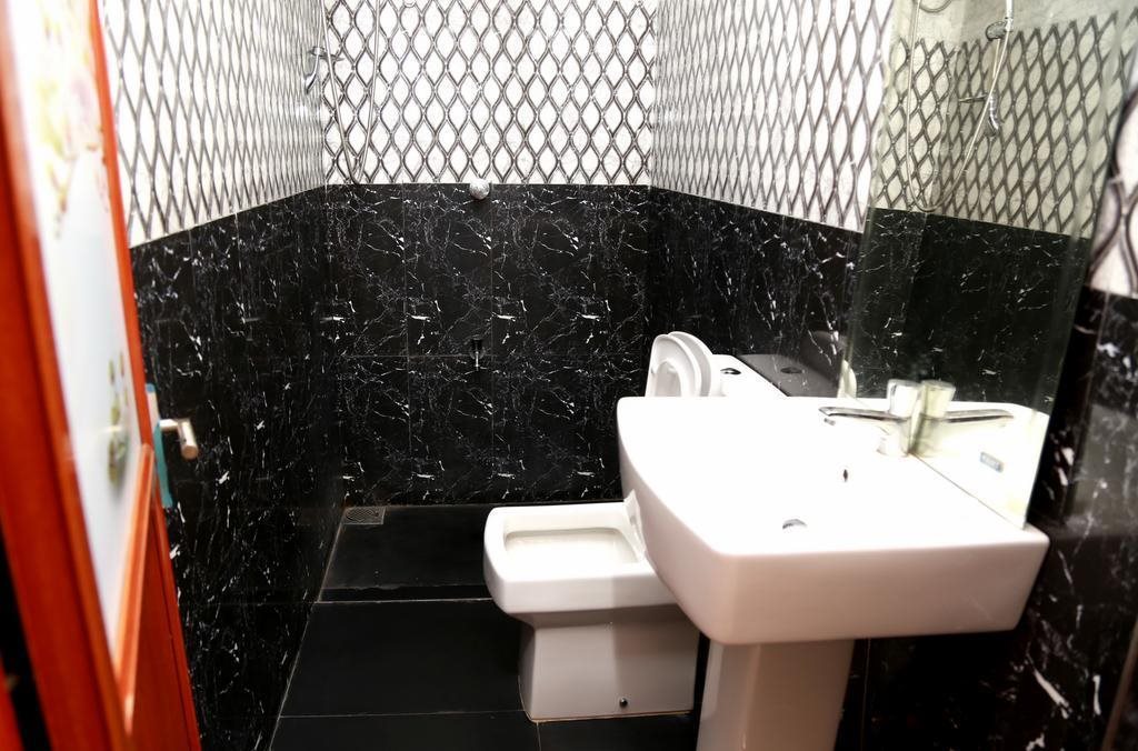 Odara Hotel And Restaurant in Kataragama, Sri Lanka