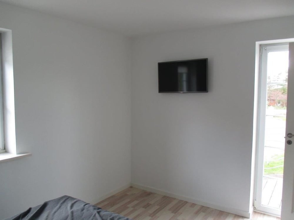 White House Hotel Apartments — Brande — photo 3