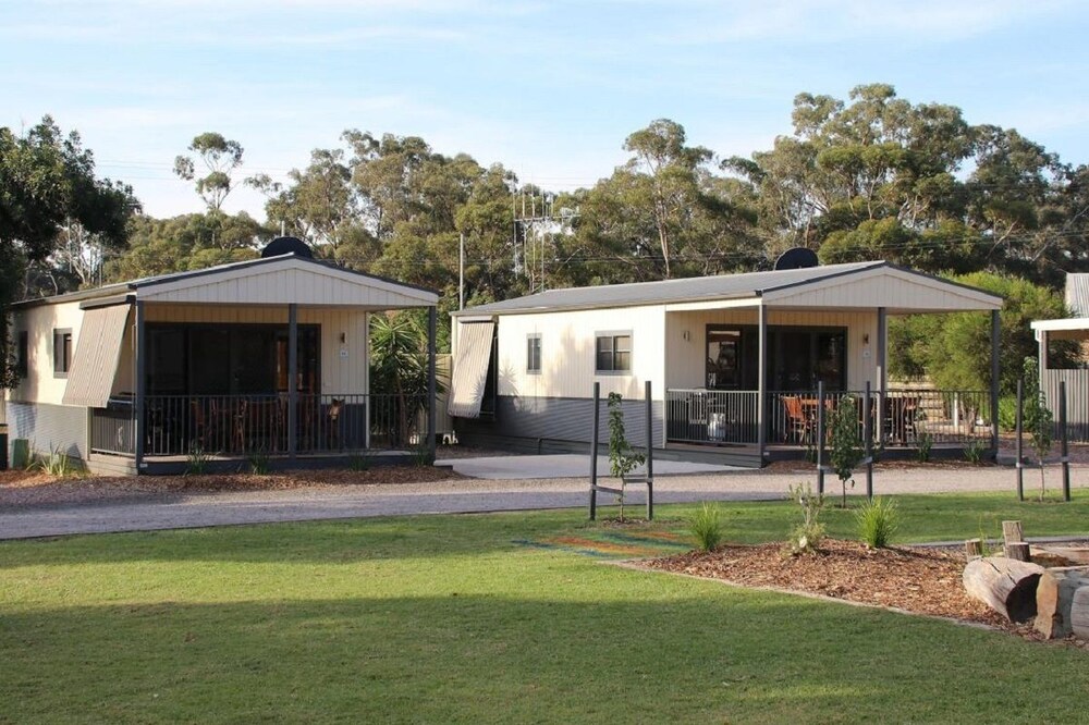 BIG4 Bendigo Marong Holiday Park — 4-Star Luxury Hotel in Marong, Australia