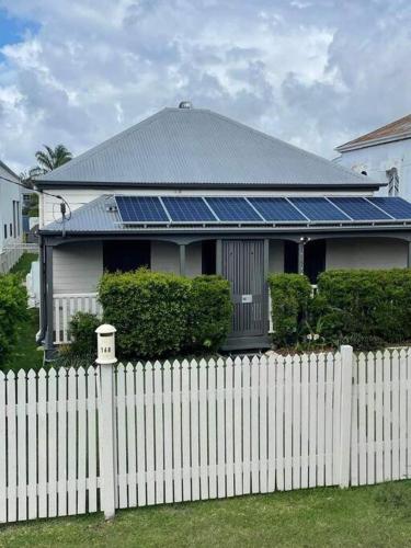 Retreat on Murray Pool Playground Huge Deck in Rockhampton, Australia