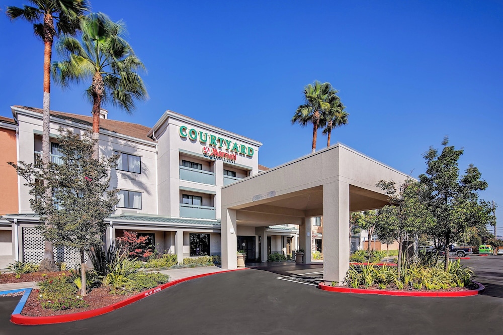 Courtyard by Marriott Oakland Airport in Oakland, United States