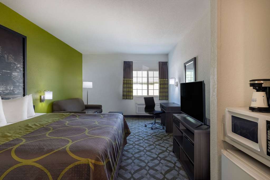 Super 8 by Wyndham De Soto - photo 14