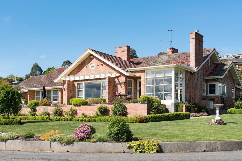 Trevallyn House B & B — 4-Star Luxury Hotel in Launceston, Australia