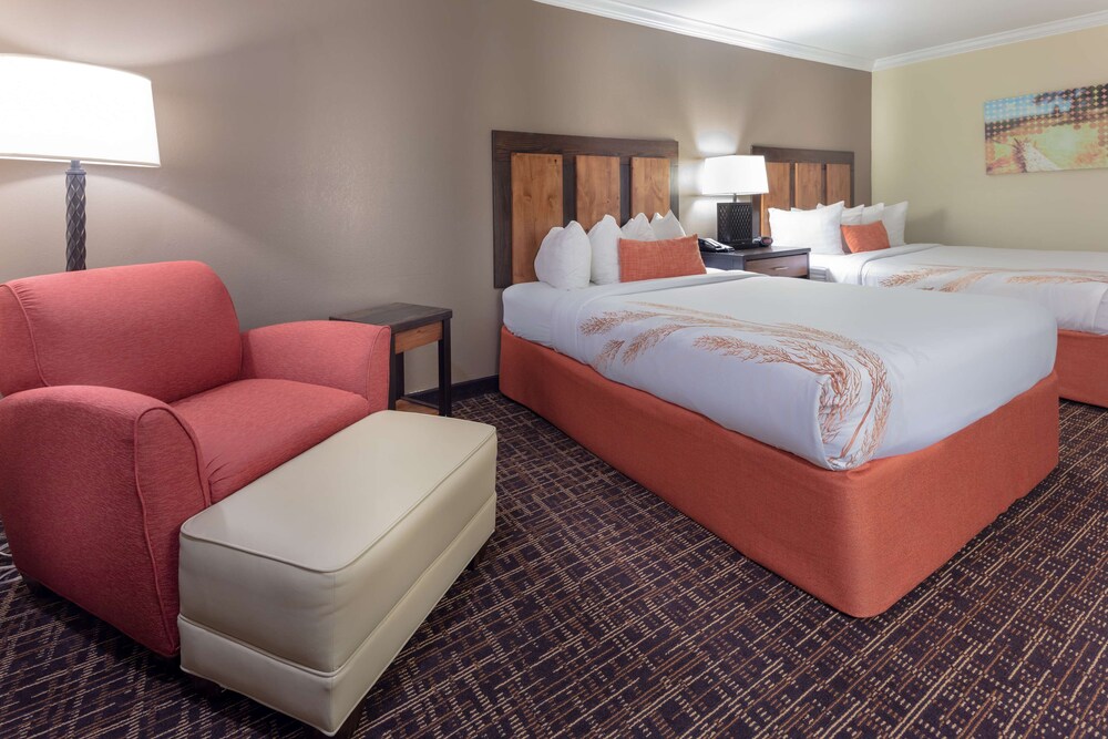 Best Western Wichita North Hotel and Suites - photo 22