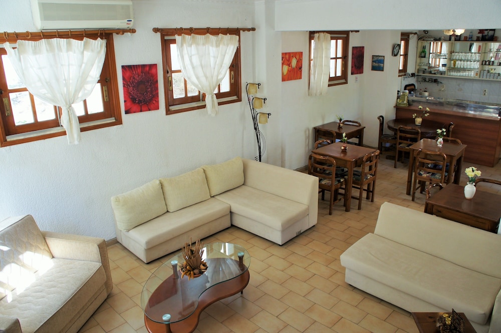 Anthemis Hotel — Agios Kirykos — photo 3