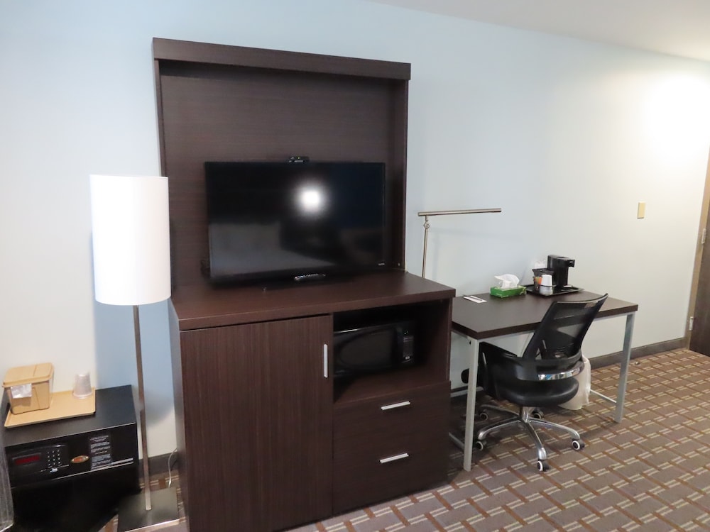 St. Charles Hotel - photo 14