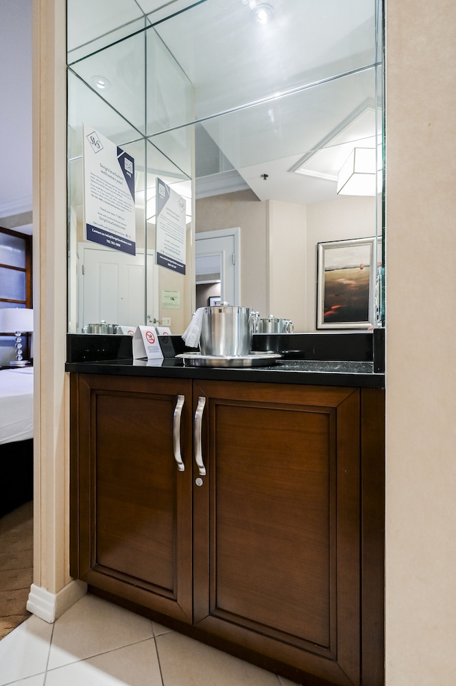 StripViewSuites at Signature - photo 31