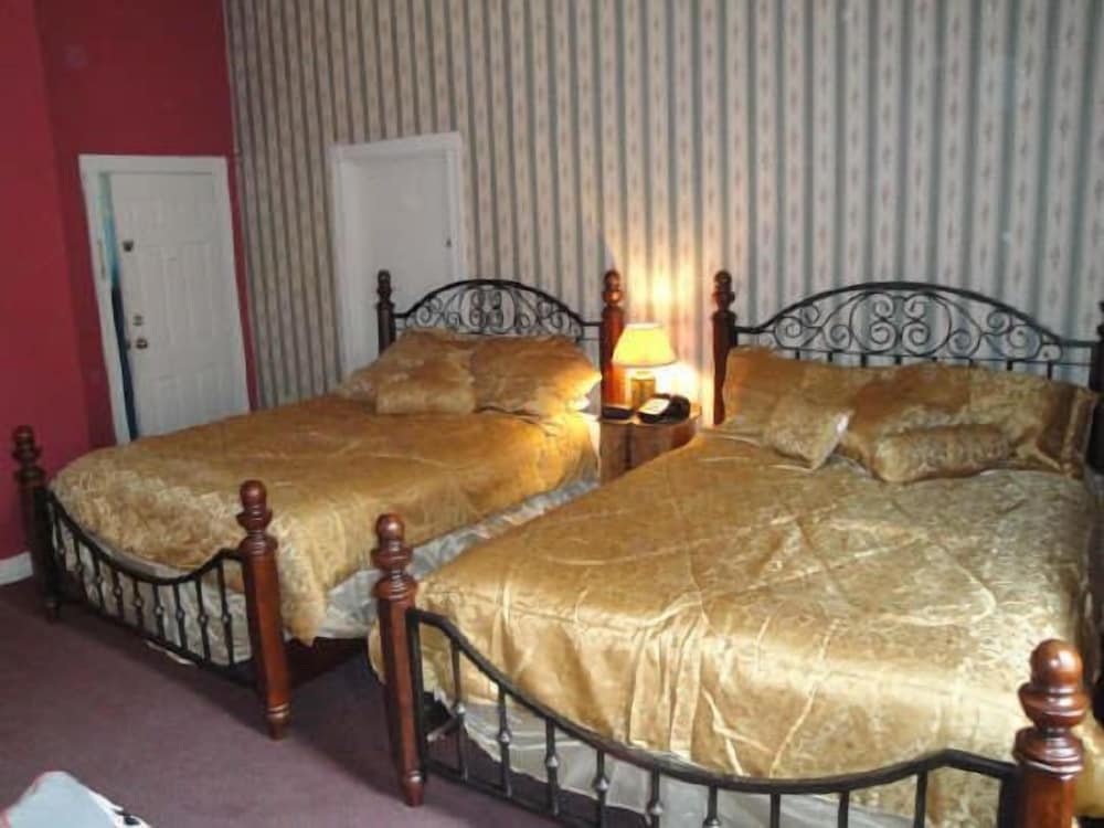 Biltmore Suites Hotel - photo 12