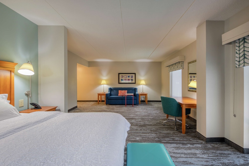 Hampton Inn Wilmington University Area Smith Creek Station - photo 37