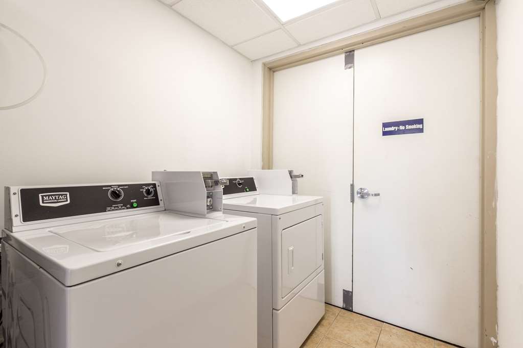 Motel 6 New Brunswick - photo 31