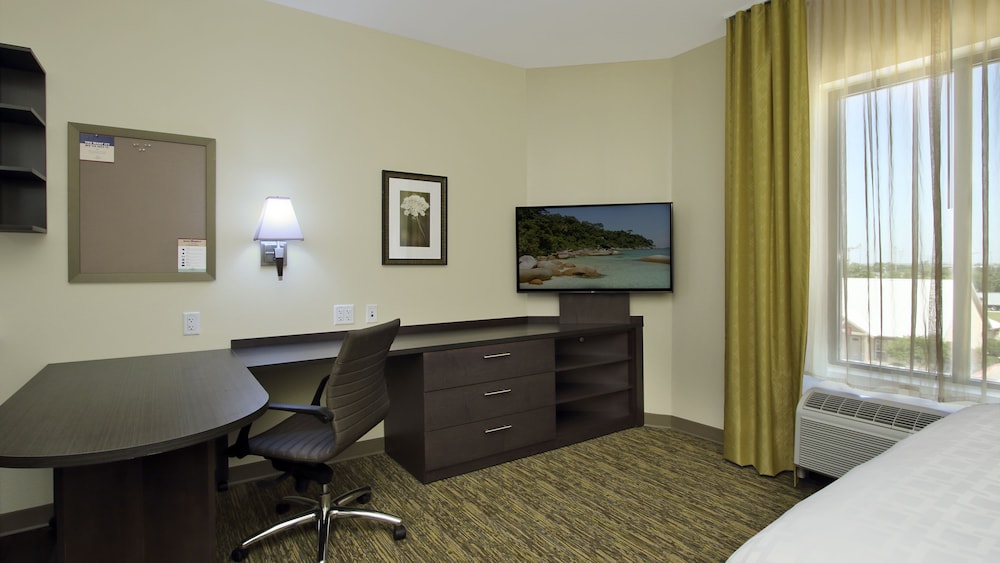 Candlewood Suites Dallas Frisco NW Toyota Ctr - photo 7