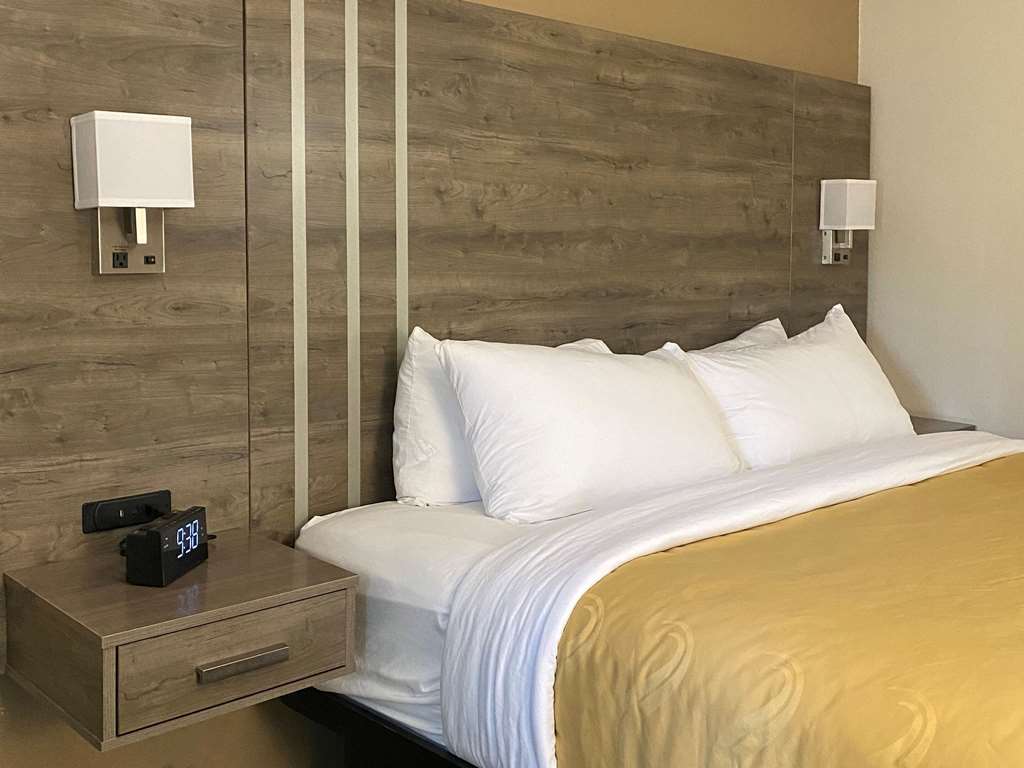 Quality Inn Albuquerque East I 40 Juan Tabo Exit - photo 5