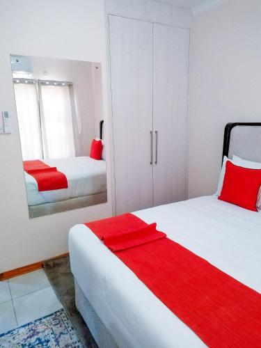 JTown CBD Self Catering Apartment — Jwaneng — photo 3