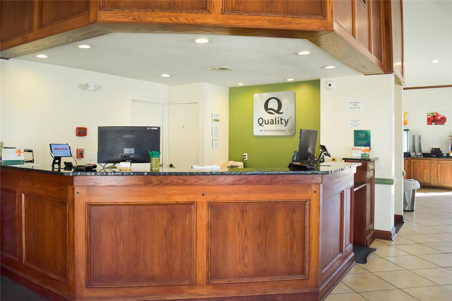 Quality Inn and Suites Garden of the Gods - photo 3