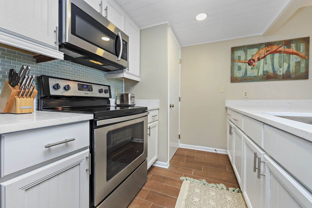 Edgewater Tower 2 105 1393775 2 Bedroom Condo - photo 14