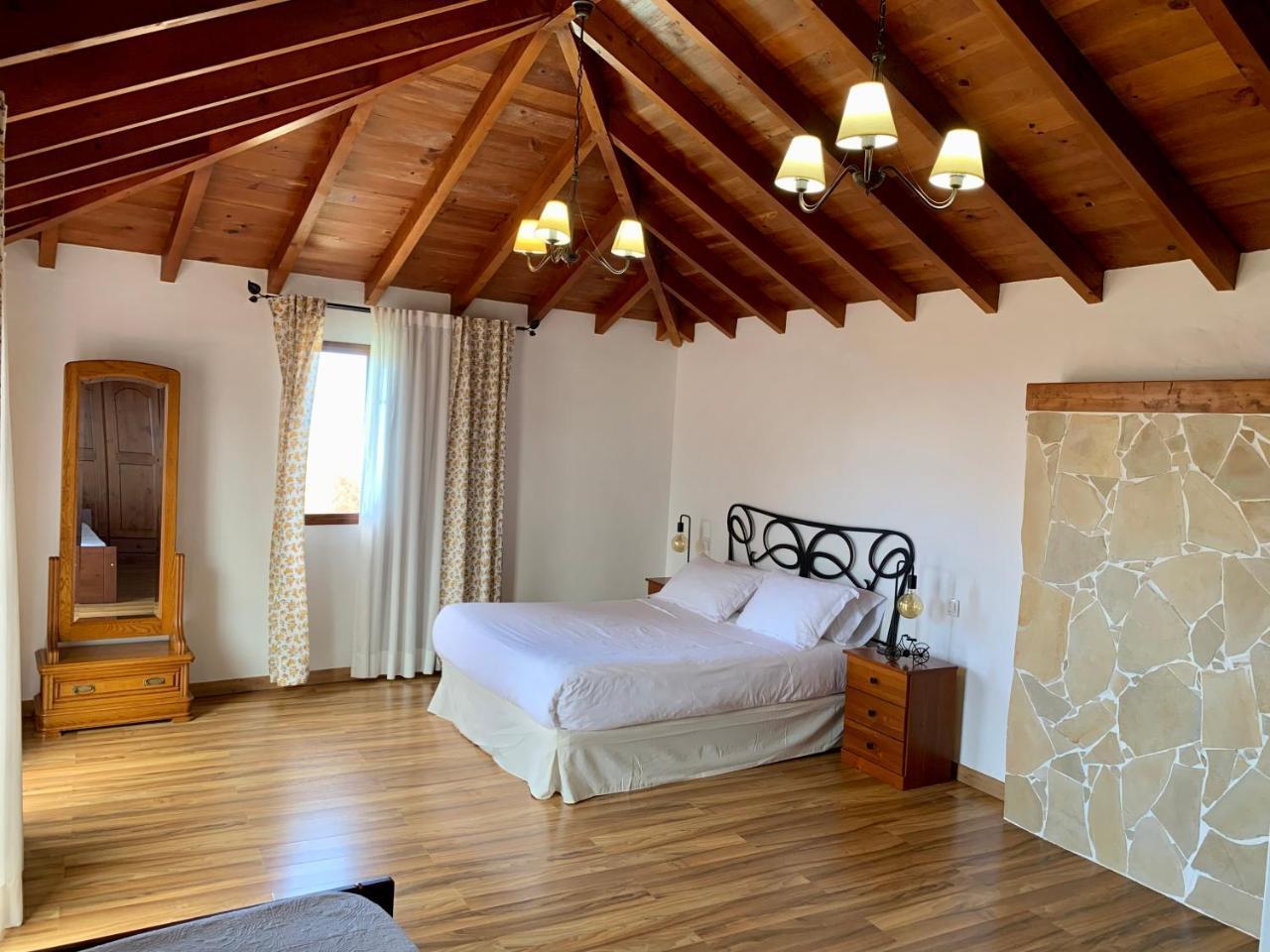 La Cueva de Villa Gardel — 4-Star Luxury Hotel in Icod De Los Vinos, Spain