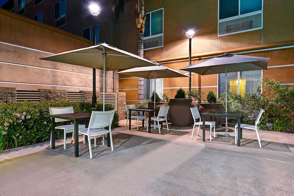 Hilton Garden Inn San Bernardino - photo 69
