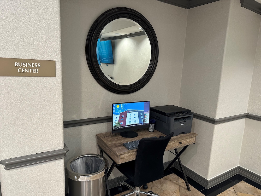 Candlewood Suites La Porte by IHG - photo 24