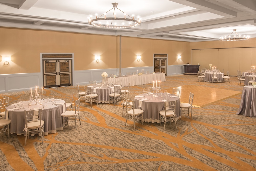 Crowne Plaza Resort Asheville by IHG - photo 51