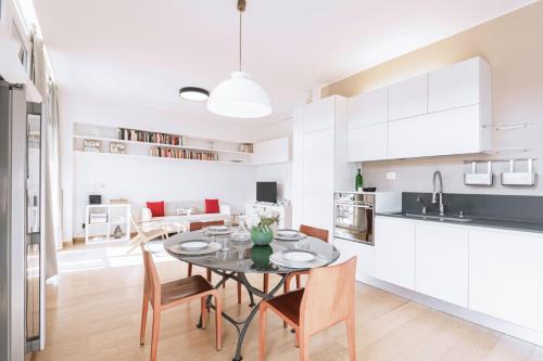 Easylife Milano Calco 2 P7 Sant'Agostino — 4-Star Luxury Hotel in Milan, Italy