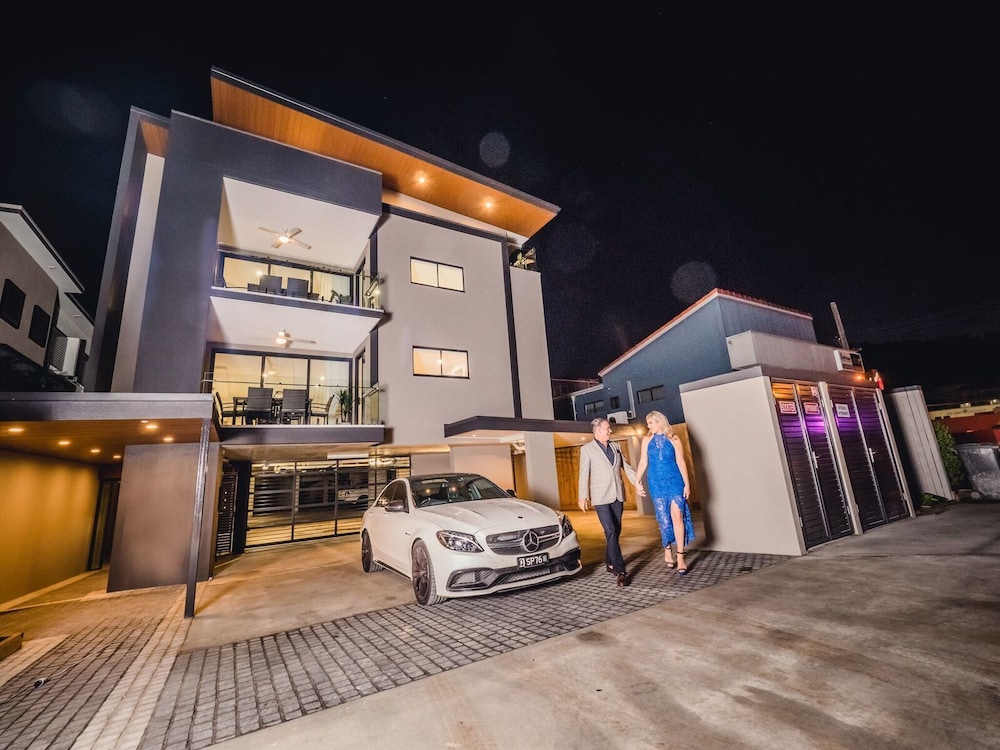 Brisbane Central Springwood Street — 4-Star Luxury Hotel in Mount Gravatt East, Australia