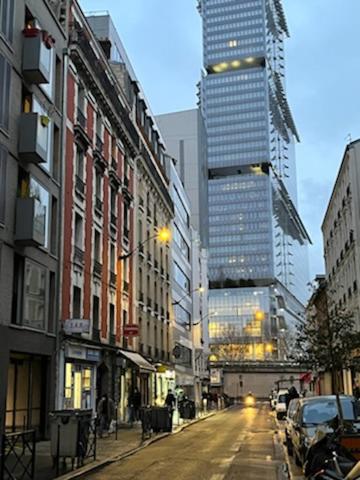 Aux Portes De Paris — Clichy