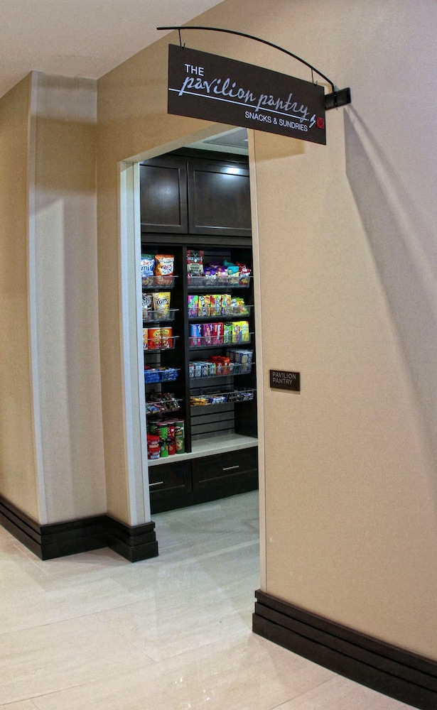 Hilton Garden Inn Victoria - photo 38