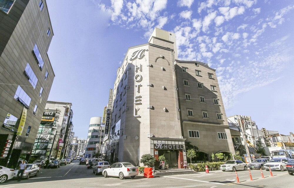 H Hotel Ulsan in Ulsan, South Korea