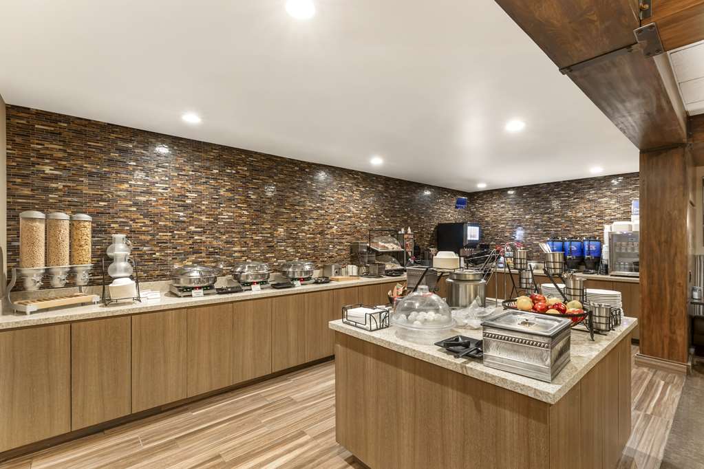 Best Western CottonTree Inn - photo 10