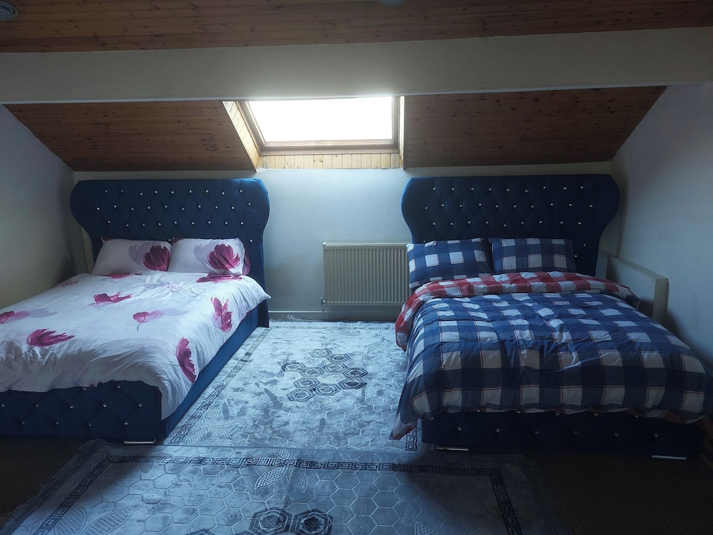 Welsh Mountain Retreat With Studio Flat — Caernarfon — photo 2