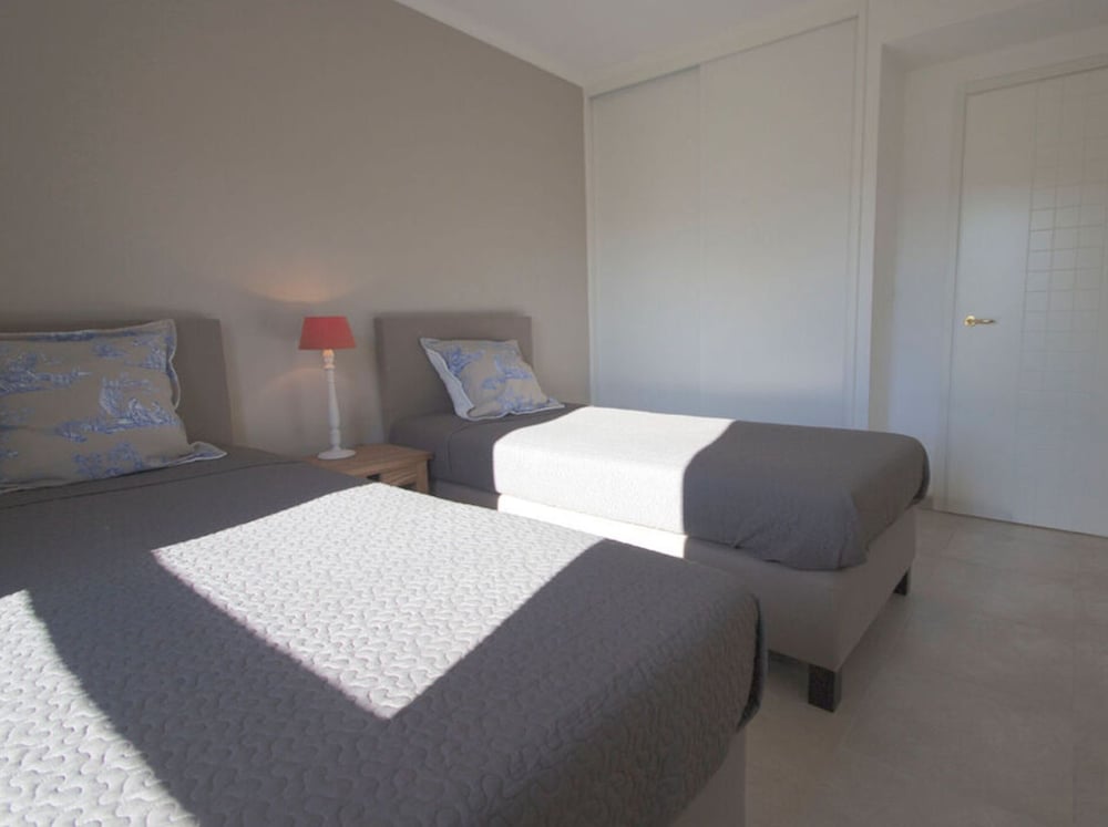 Rive Nature Agay Comfortable Holiday Residence — 4-Star Luxury Hotel in Saint-Raphael, France