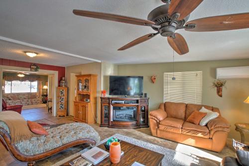 Sun City Escape Less Than 10 Mi to Spring Training and Golf — hotel in Sun City