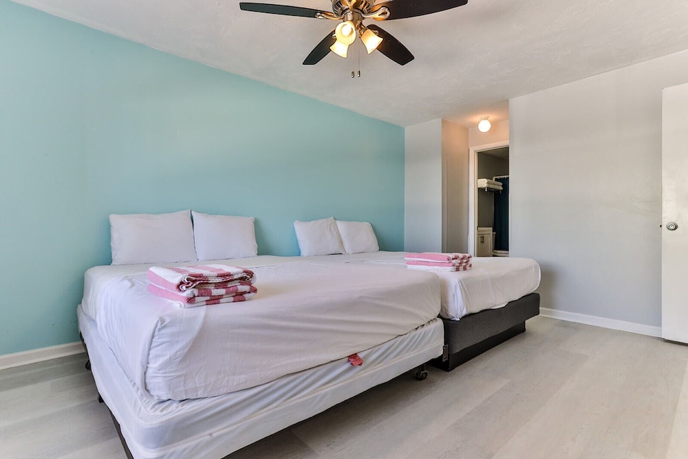 Coastal Waters Inn - photo 44