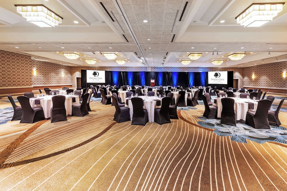 DoubleTree by Hilton Tulsa Downtown - photo 82