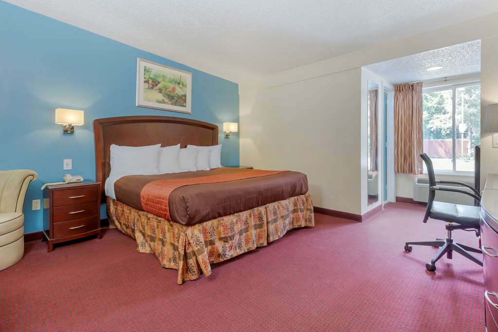 Rodeway Inn & Suites New Paltz Hudson Valley - photo 16