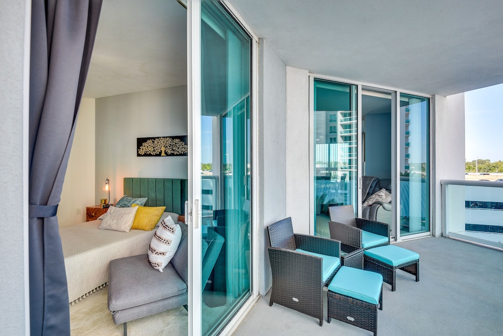 Luxe Resort Condo 2 Mi to Daytona Beach - featured photo
