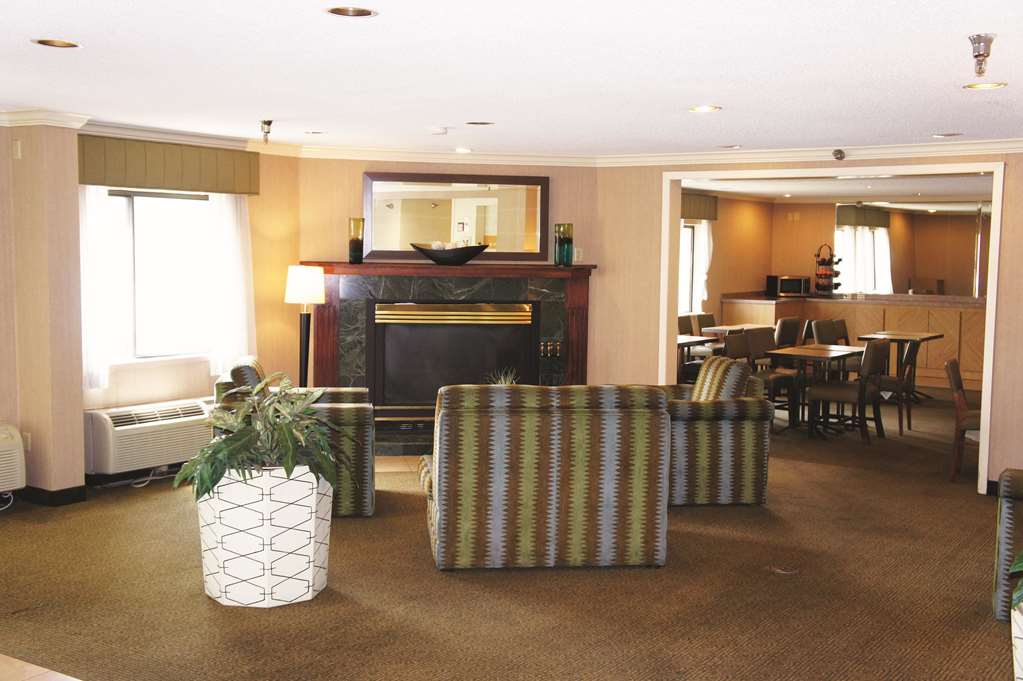 La Quinta Inn by Wyndham Kansas City North - photo 4