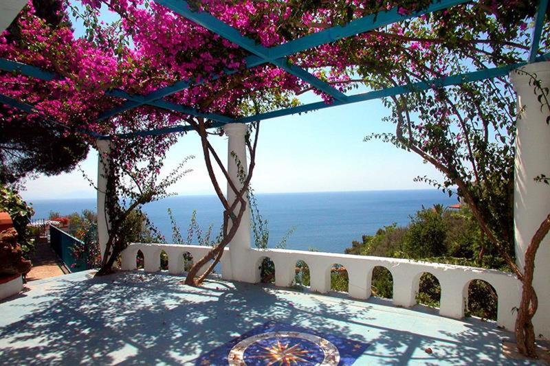 Villa Demetra — 4-Star Luxury Hotel in Amalfi, Italy