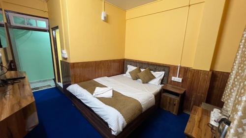 Hotel Hill Top - carbon neutral hotel in Darjiling