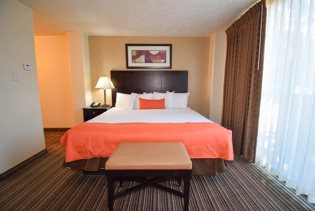 Howard Johnson Inn Victorville - photo 2
