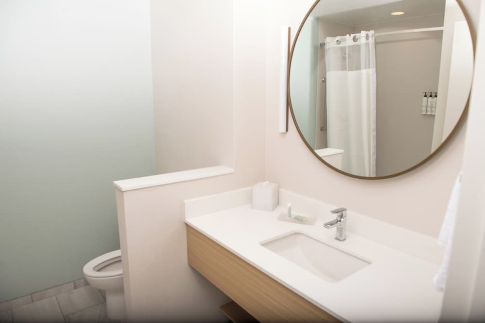 Days Inn Pensacola Beachfront - photo 32