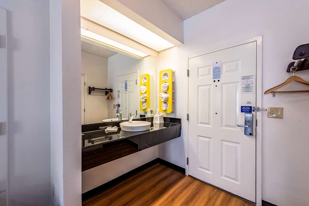 Motel 6 Shreveport LA - photo 20