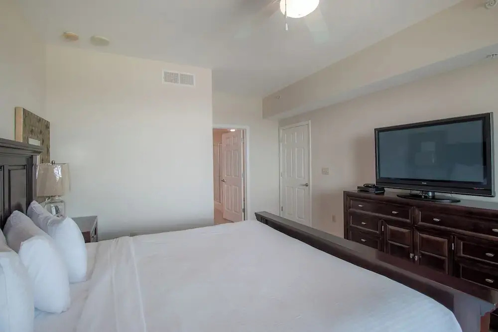 Legacy Towers II Deluxe - photo 6