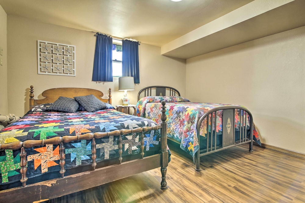 Milford Lake Vacation Rental Walk to Beach — 4-Star Luxury Hotel in Milford, United States