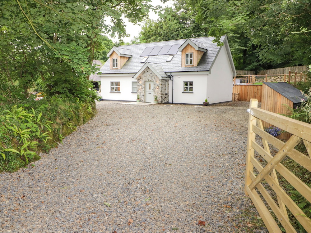 The Grove — 4-Star Luxury Hotel in Haverfordwest, United Kingdom