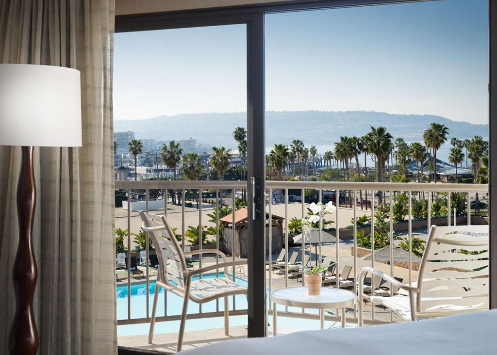 Sonesta Redondo Beach & Marina - photo 36